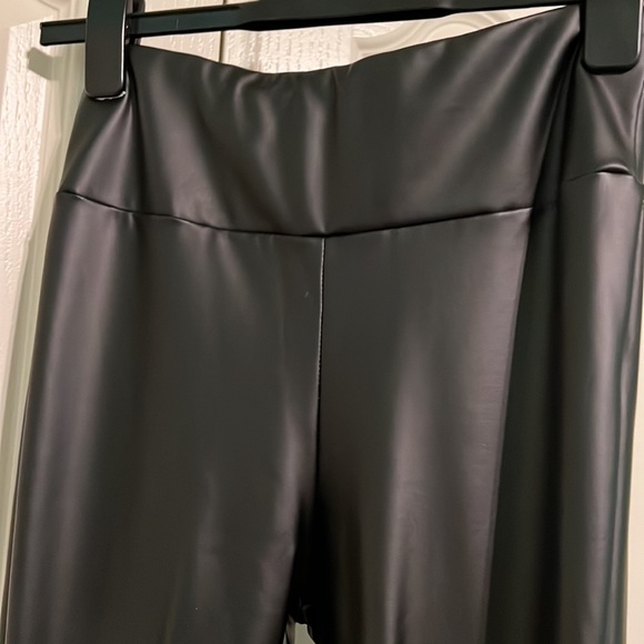 Faux Leather Leggings - Picture 2 of 4